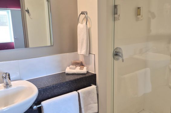 Bathroom1