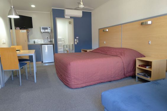 Standard Studio: Bed